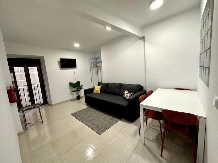 Little Horse Apartments 2 타라고나 외부 사진