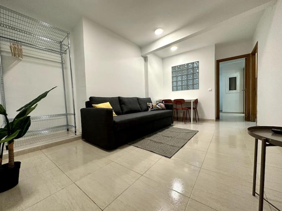 Little Horse Apartments 2 타라고나 외부 사진